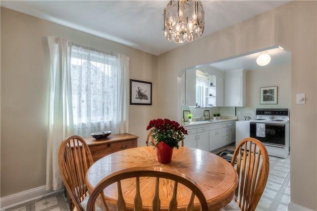 62 Gwendolen Ave, House detached with 3 bedrooms, 2 bathrooms and 3 parking in Toronto ON | Image 4