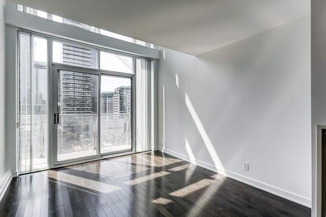 lph26 - 21 Nelson St, Condo with 1 bedrooms, 1 bathrooms and 1 parking in Toronto ON | Image 23