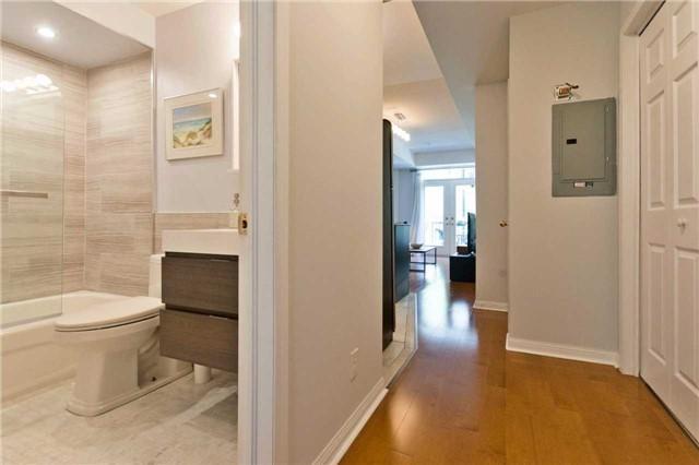 Th8 - 78 Carr St, Condo with 1 bedrooms, 1 bathrooms and 1 parking in Toronto ON | Image 11