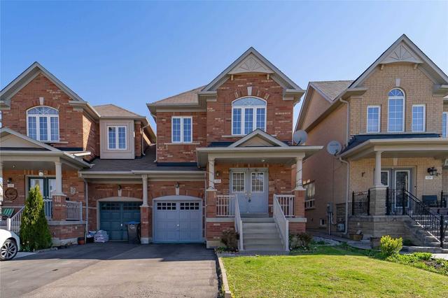 106 Newington Cres, House semidetached with 4 bedrooms, 3 bathrooms and 3 parking in Brampton ON | Image 1