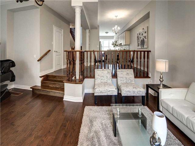 27 Michael Way, Townhouse with 4 bedrooms, 4 bathrooms and 1 parking in Markham ON | Image 4
