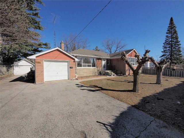 4380 Lawrence Ave E, House detached with 3 bedrooms, 2 bathrooms and 5 parking in Toronto ON | Image 12