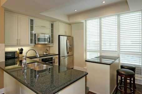th #8 - 761 Bay St, Townhouse with 3 bedrooms, 3 bathrooms and 2 parking in Toronto ON | Image 4