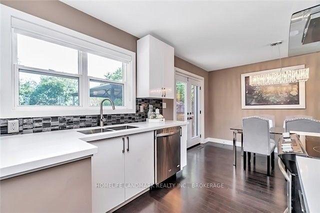239 Combe Ave, House detached with 3 bedrooms, 3 bathrooms and 3 parking in Toronto ON | Image 8