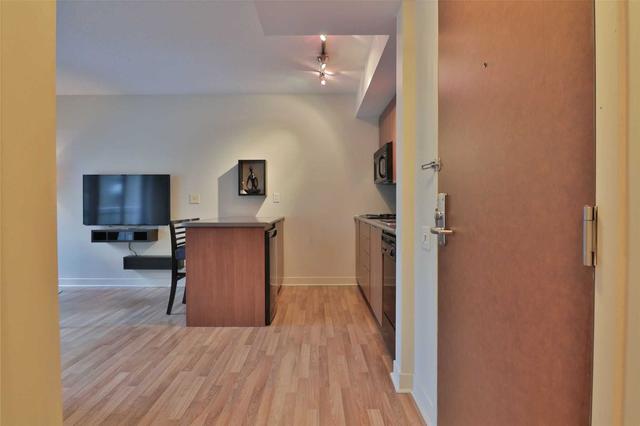 1002 - 8 Colborne St, Condo with 1 bedrooms, 1 bathrooms and 0 parking in Toronto ON | Image 13