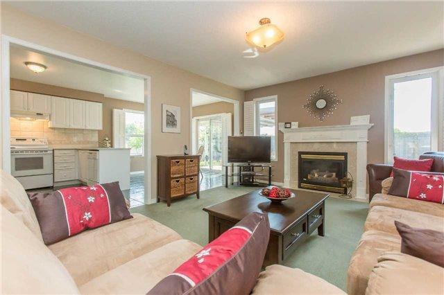 283 Cox Mill Rd, House detached with 2 bedrooms, 4 bathrooms and 4 parking in Barrie ON | Image 3