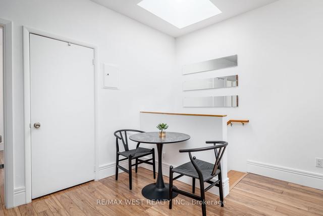 2185 Dundas St W, House attached with 3 bedrooms, 3 bathrooms and 0 parking in Toronto ON | Image 11