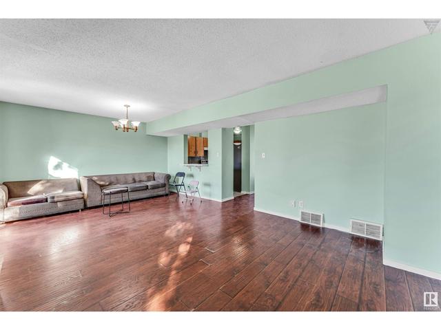5452 38a Av Nw, House attached with 3 bedrooms, 1 bathrooms and null parking in Edmonton AB | Image 15