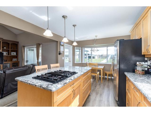 4220 184 Street, House detached with 3 bedrooms, 3 bathrooms and 15 parking in Surrey BC | Image 16