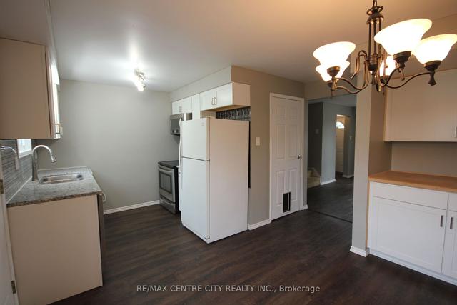 74 - 40 Tiffany Dr, Townhouse with 3 bedrooms, 2 bathrooms and 2 parking in London ON | Image 9
