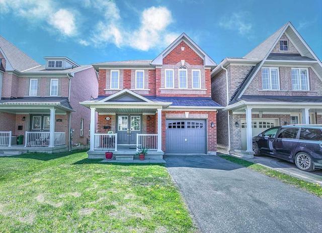 3 Mount Pleasant Ave, House detached with 3 bedrooms, 4 bathrooms and 3 parking in Whitby ON | Card Image
