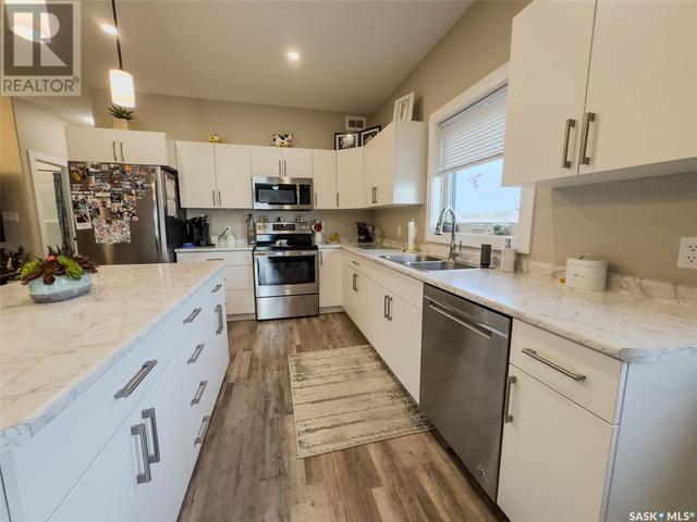 11 - 171 Heritage Landing Crescent, House attached with 2 bedrooms, 2 bathrooms and null parking in Battleford SK | Image 9