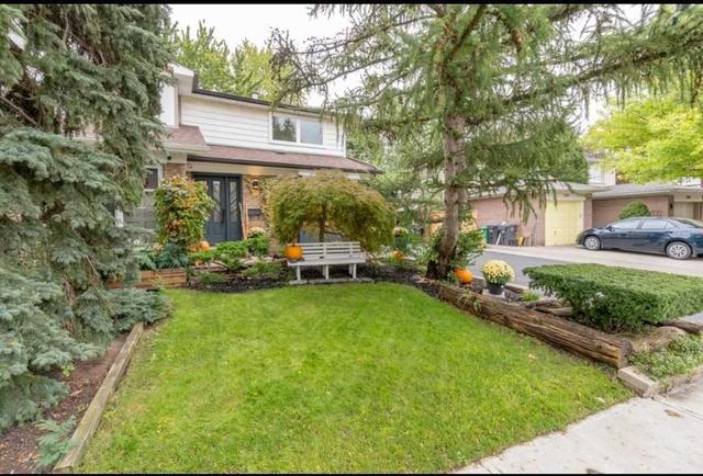 3360 Silverado Dr, House semidetached with 3 bedrooms, 3 bathrooms and 8 parking in Mississauga ON | Image 12