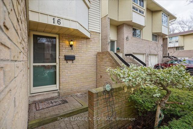 16 - 1135 Mccraney St E, Condo with 3 bedrooms, 2 bathrooms and 2 parking in Oakville ON | Image 38