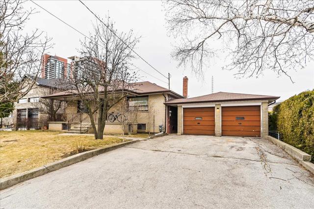 48 Cork Ave, House detached with 2 bedrooms, 2 bathrooms and 4 parking in Toronto ON | Image 12