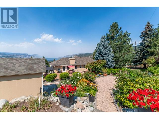 2820 Arawana Road, House detached with 4 bedrooms, 3 bathrooms and 2 parking in Okanagan Similkameen E BC | Image 64
