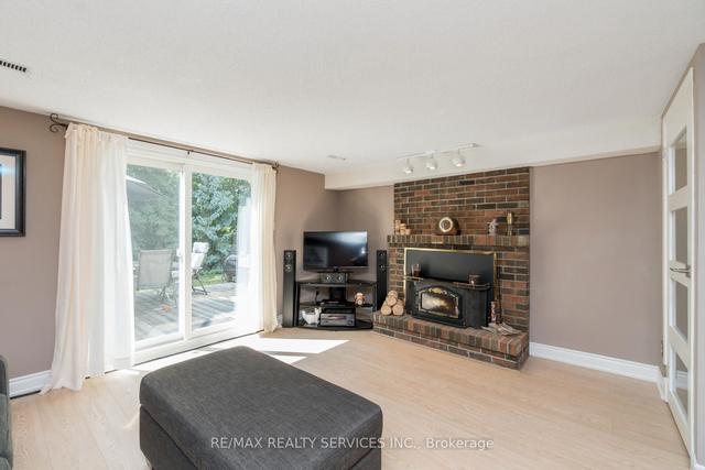 4 Sophia St, House detached with 3 bedrooms, 2 bathrooms and 3 parking in Brampton ON | Image 11