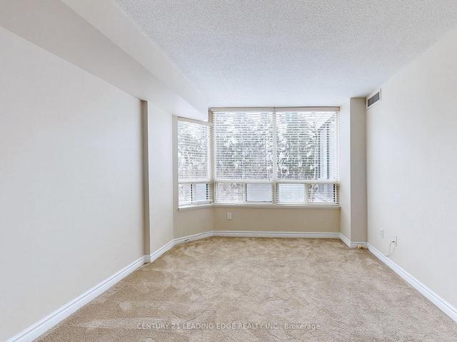 319 - 8501 Bayview Ave, Condo with 2 bedrooms, 1 bathrooms and 1 parking in Richmond Hill ON | Image 7