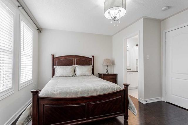 17 - 10 Porter Ave W, House attached with 3 bedrooms, 3 bathrooms and 2 parking in Vaughan ON | Image 9