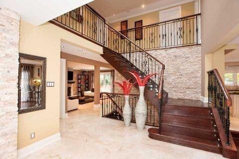 1667 Valentine Gdns, House detached with 4 bedrooms, 5 bathrooms and 6 parking in Mississauga ON | Image 3