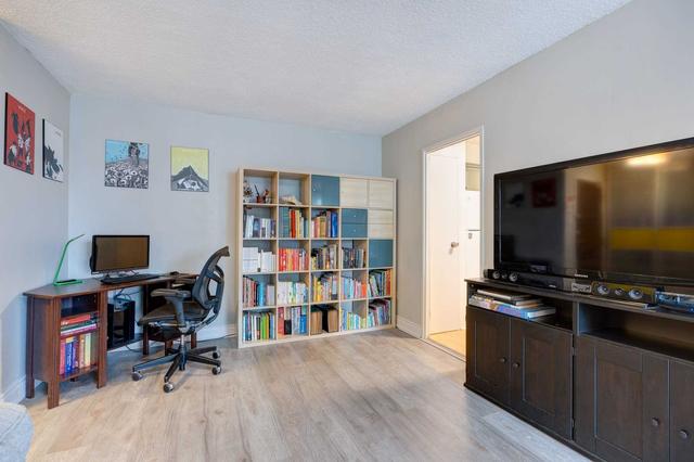 1207 - 100 Quebec Ave, Condo with 2 bedrooms, 2 bathrooms and 1 parking in Toronto ON | Image 17