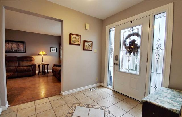 41 Crown Cres, House detached with 3 bedrooms, 3 bathrooms and 2 parking in Bradford West Gwillimbury ON | Image 34