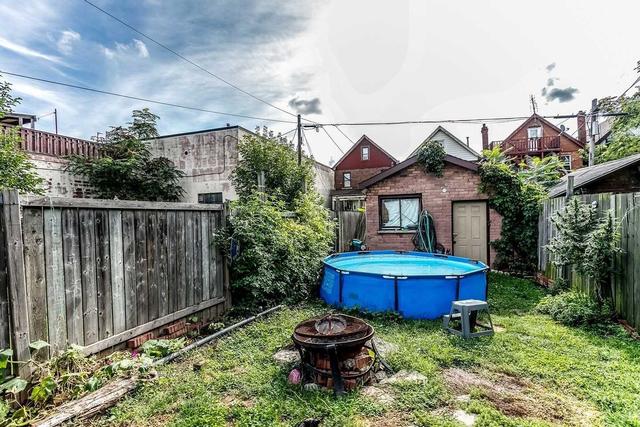 104 Sanford Ave N, House semidetached with 3 bedrooms, 2 bathrooms and 1 parking in Hamilton ON | Image 3