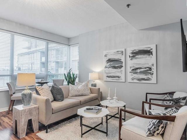 th19 - 57 East Liberty St, Townhouse with 3 bedrooms, 2 bathrooms and 1 parking in Toronto ON | Image 11
