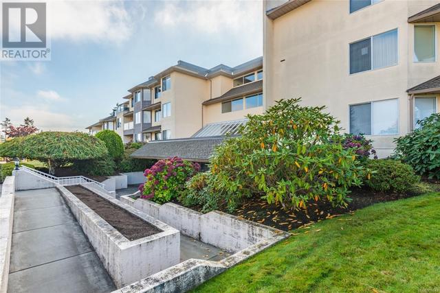 105 - 134 Fifth Ave E, Condo with 2 bedrooms, 2 bathrooms and 57 parking in Qualicum Beach BC | Image 37