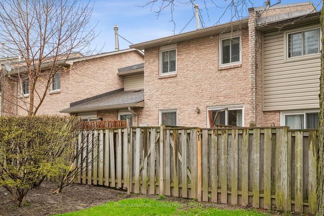 30 - 2075 Asta Dr, Townhouse with 3 bedrooms, 2 bathrooms and 2 parking in Mississauga ON | Image 33