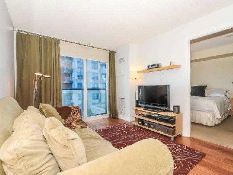 545 - 35 Viking Lane, Condo with 1 bedrooms, 1 bathrooms and 1 parking in Toronto ON | Image 7