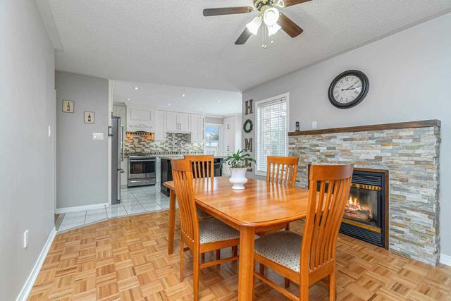 42 Nostalgia Crt, House semidetached with 3 bedrooms, 4 bathrooms and 4 parking in Brampton ON | Image 2