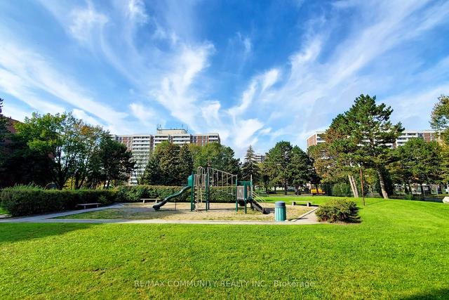 507 - 1250 Bridletowne Circ, Condo with 3 bedrooms, 2 bathrooms and 1 parking in Toronto ON | Image 2