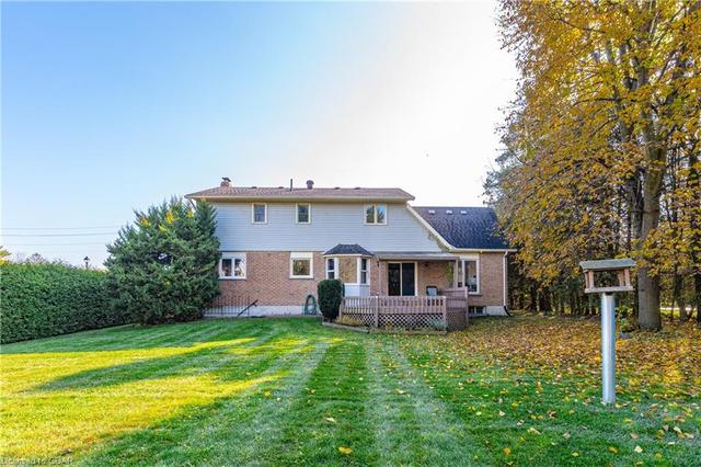 38 Sideroad 18, House detached with 4 bedrooms, 2 bathrooms and 10 parking in Centre Wellington ON | Image 41