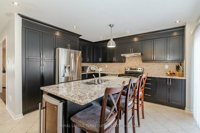 1330 Marshall Cres, House detached with 4 bedrooms, 6 bathrooms and 3 parking in Milton ON | Image 15