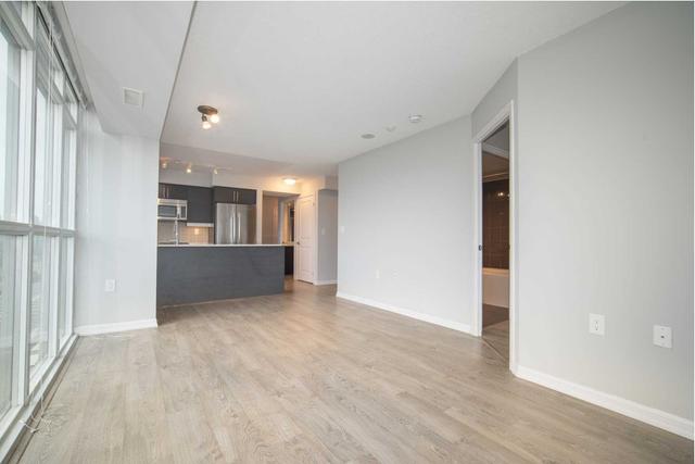 1315 - 125 Western Battery Rd, Condo with 2 bedrooms, 2 bathrooms and 1 parking in Toronto ON | Image 4