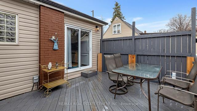 26 Clarence St, House detached with 2 bedrooms, 1 bathrooms and 5 parking in Brampton ON | Image 21