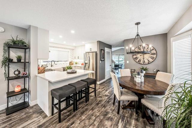23 Woodglen Crescent Sw, House detached with 3 bedrooms, 2 bathrooms and 4 parking in Calgary AB | Image 10
