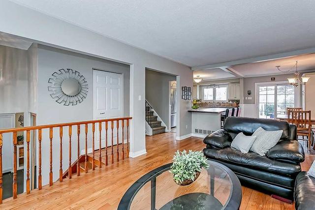 2399 Ventura Dr, House detached with 3 bedrooms, 3 bathrooms and 3 parking in Oakville ON | Image 35