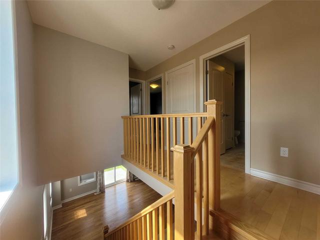 99 Lambeth Way, Townhouse with 3 bedrooms, 3 bathrooms and 2 parking in Guelph ON | Image 5