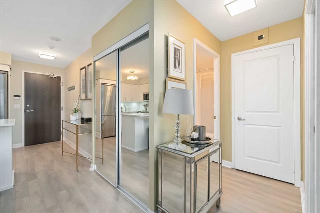 201 - 1 Michael Power Pl, Condo with 2 bedrooms, 2 bathrooms and 1 parking in Toronto ON | Image 5