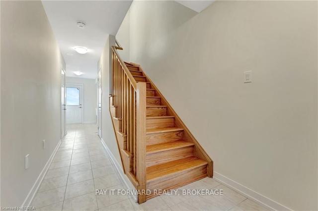 51 Baskett St, House attached with 3 bedrooms, 3 bathrooms and 2 parking in Brantford ON | Image 3