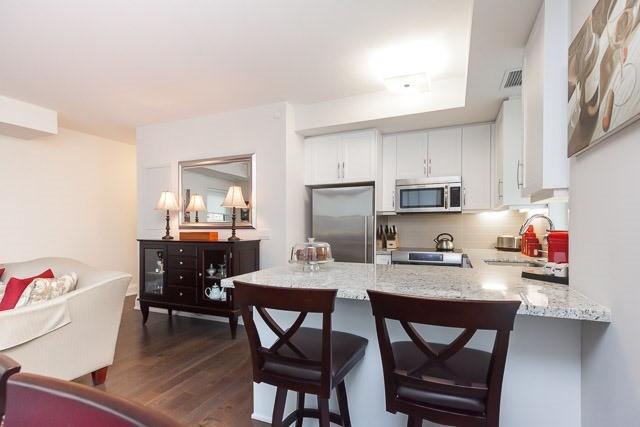 306 - 2 Old Mill Dr, Condo with 2 bedrooms, 2 bathrooms and 1 parking in Toronto ON | Image 8