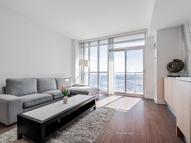 3507 - 21 Iceboat Terr, Condo with 1 bedrooms, 1 bathrooms and 1 parking in Toronto ON | Image 2