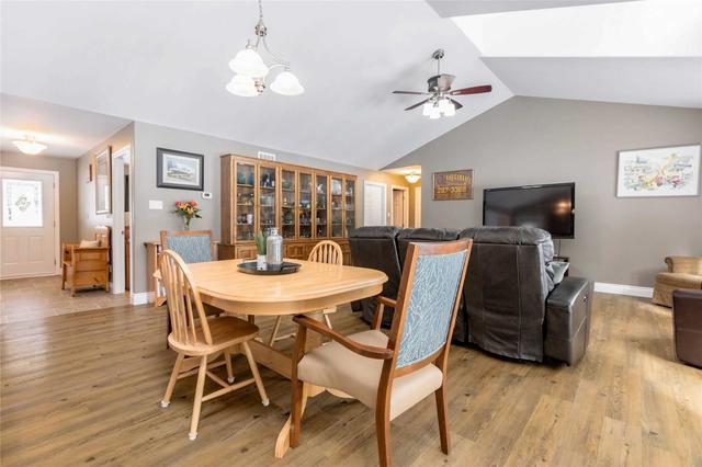 18 Juniper Cres, House detached with 3 bedrooms, 3 bathrooms and 14 parking in Kawartha Lakes ON | Image 7