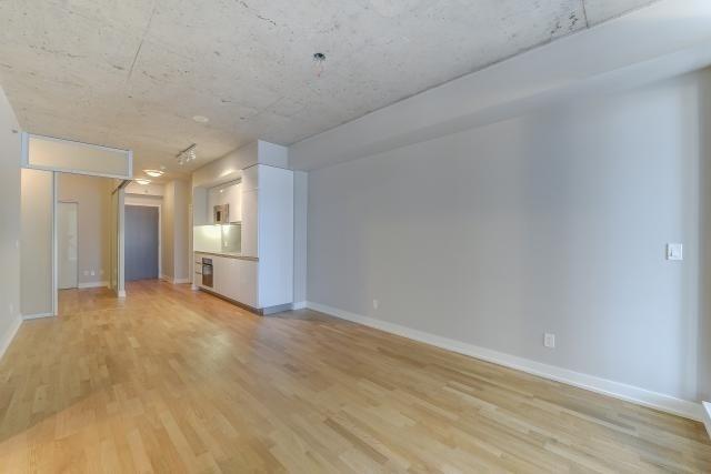 617 - 20 Gladstone Ave, Condo with 2 bedrooms, 2 bathrooms and 1 parking in Toronto ON | Image 5