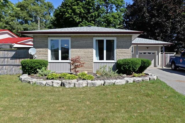 902 Vistula Dr, House detached with 3 bedrooms, 3 bathrooms and 6 parking in Pickering ON | Image 1