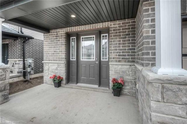 179 Bradshaw Dr, House detached with 3 bedrooms, 3 bathrooms and 6 parking in Stratford ON | Image 1