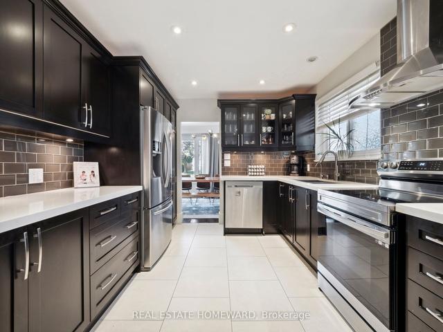 59 Kentish Cres, House detached with 3 bedrooms, 3 bathrooms and 6 parking in Toronto ON | Image 7