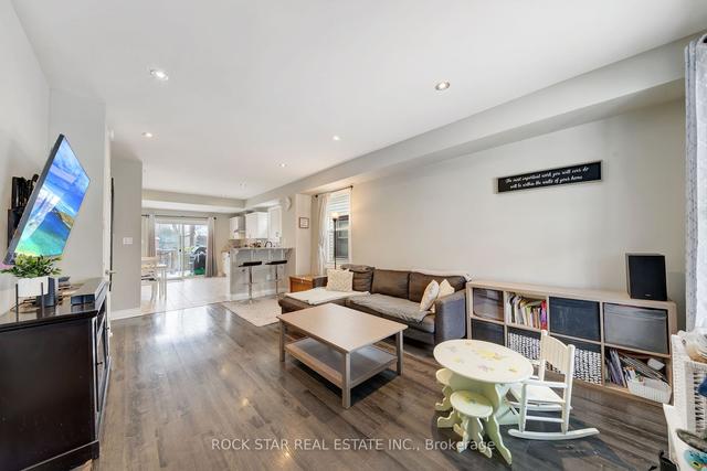 47 East 33rd St, House detached with 3 bedrooms, 1 bathrooms and 1 parking in Hamilton ON | Image 22